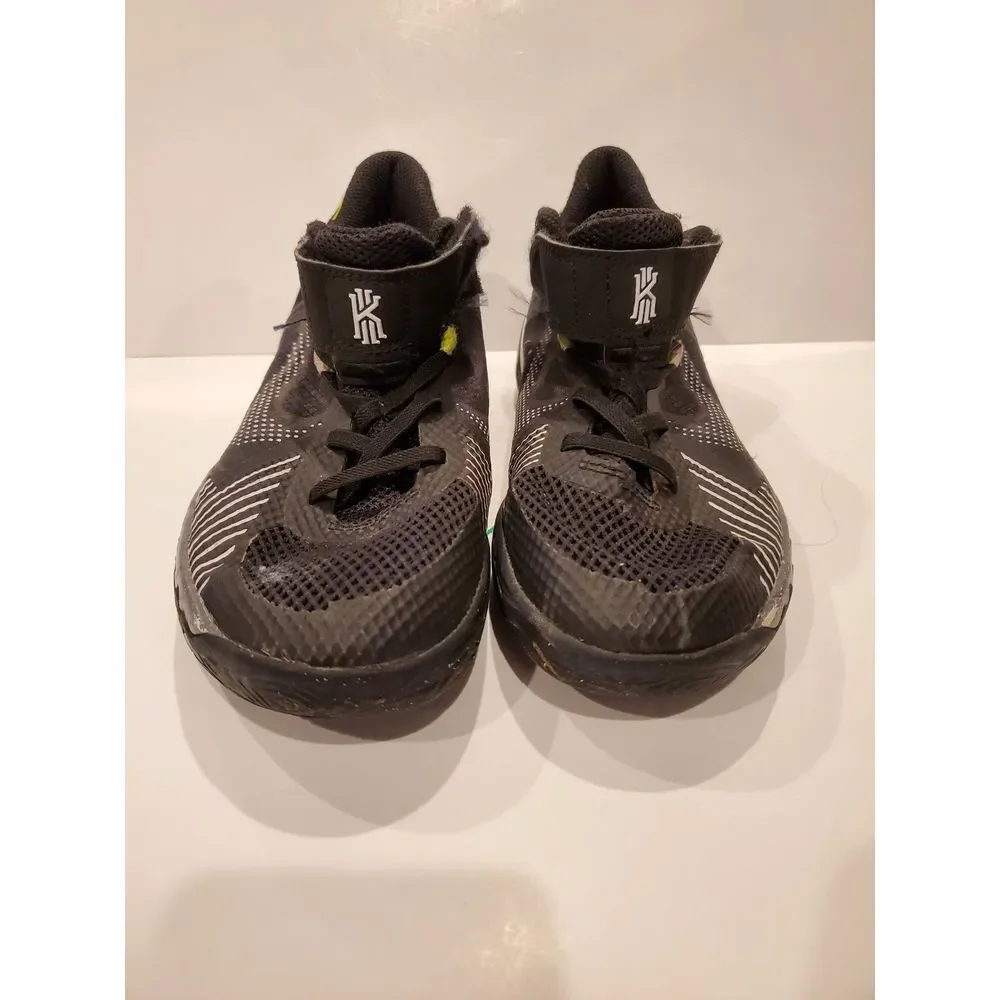 Nike Kyrie Flytrap 5 Boy's Size 3y Black‎ Sneakers Shoes DD0339-002